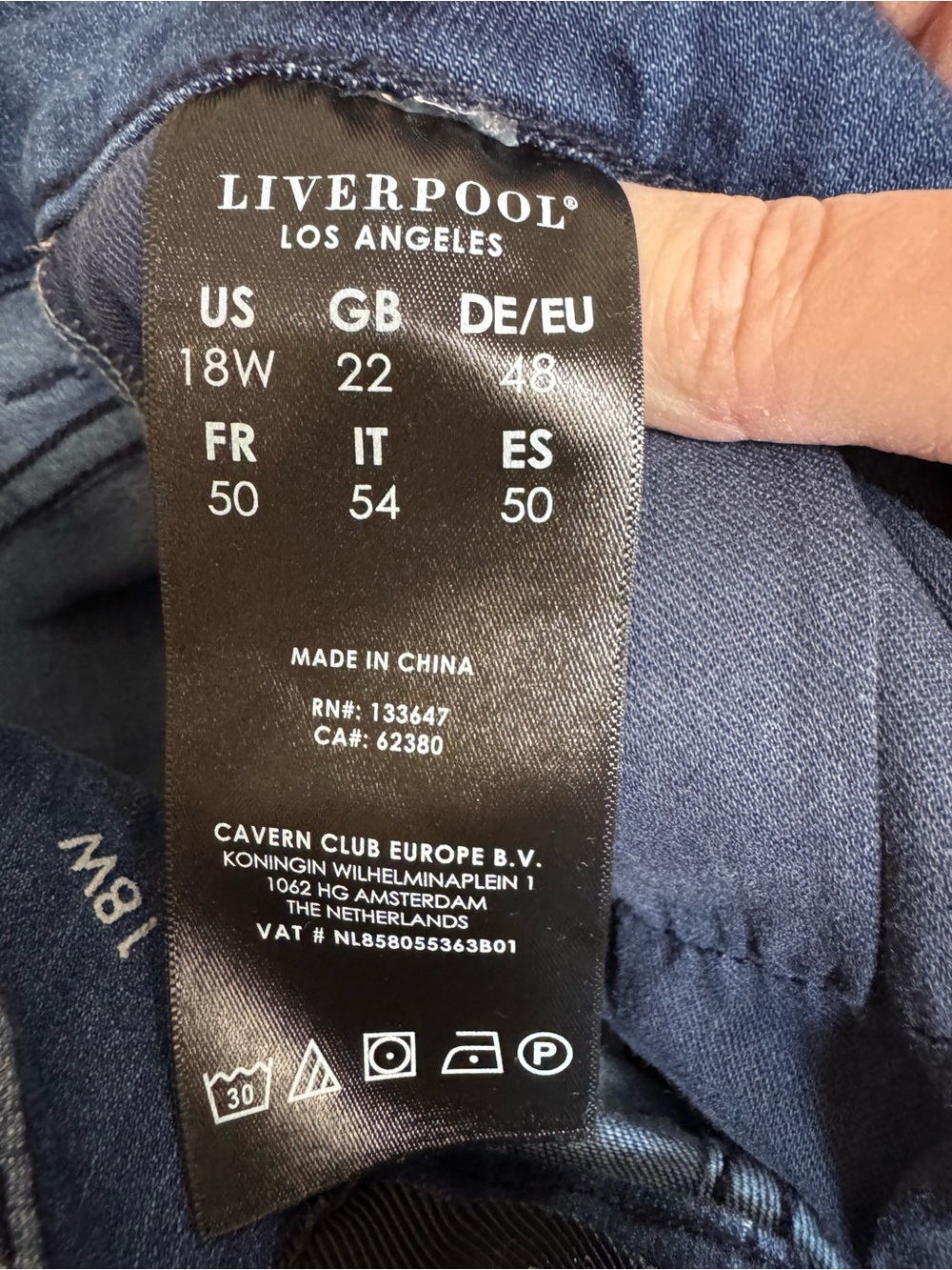Liverpool The Crop Cuffed Jeans - Picture 8 of 12